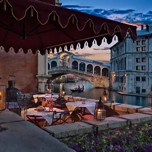 4* Отель Al Ponte Antico